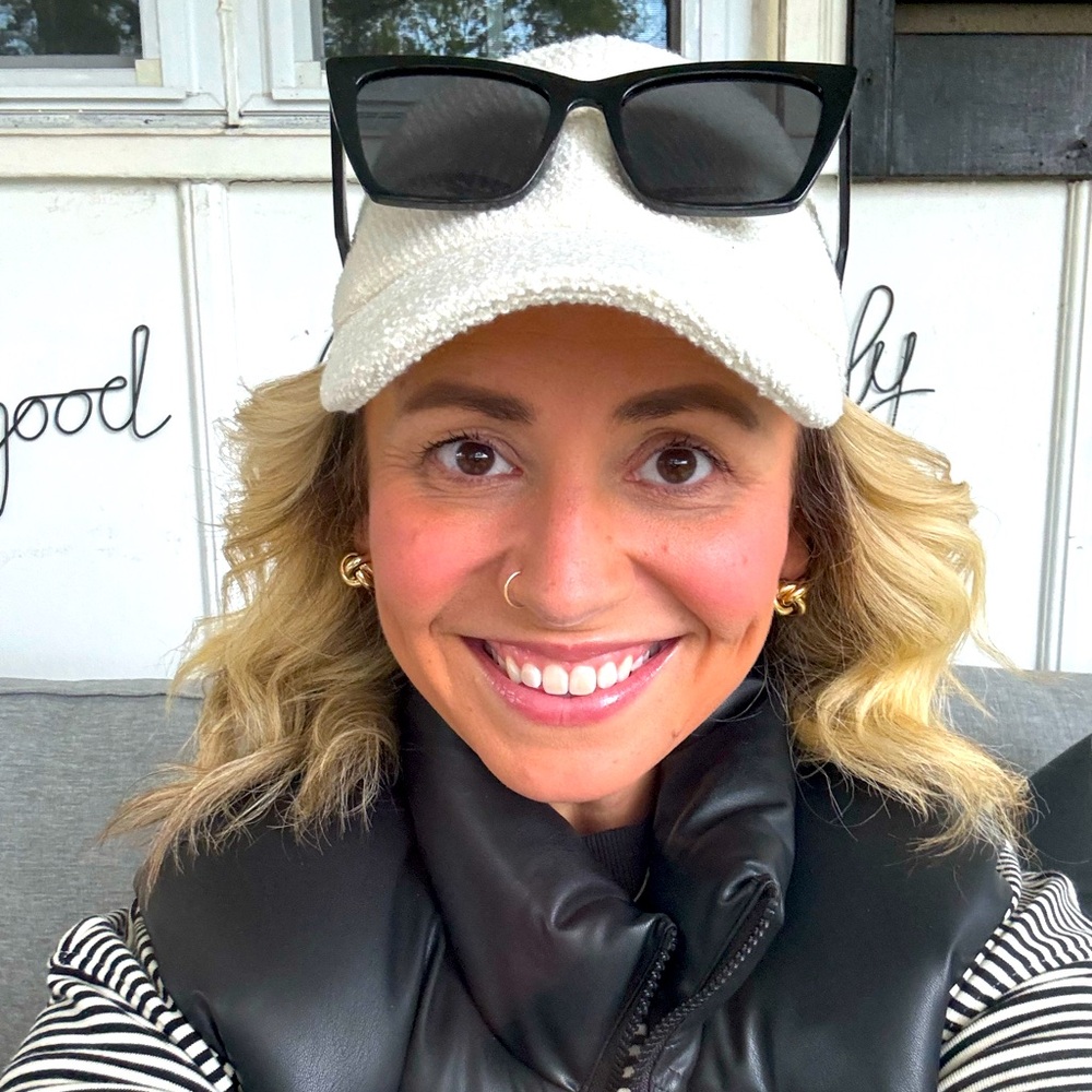 Meet your Posher, Laura